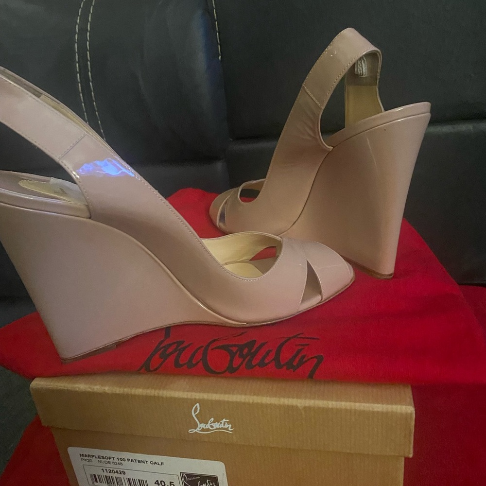 Nude wedge Christian Louboutin